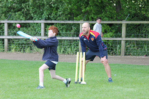 Year 3 and 4 cricketing afternoon